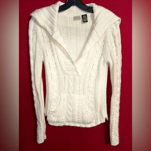 Arizona Jean Company Cream V-Neck Cable Sweater